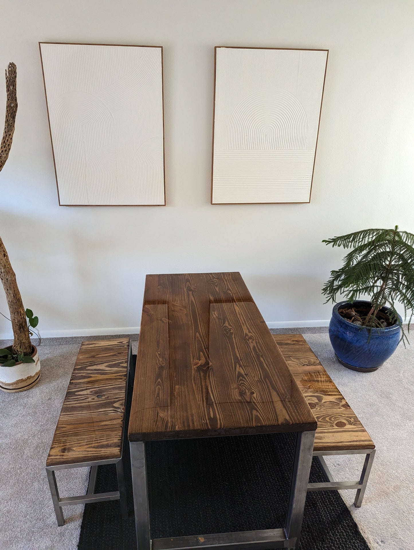 RECLAIMED PALLET WOOD TABLE AND BENCHES